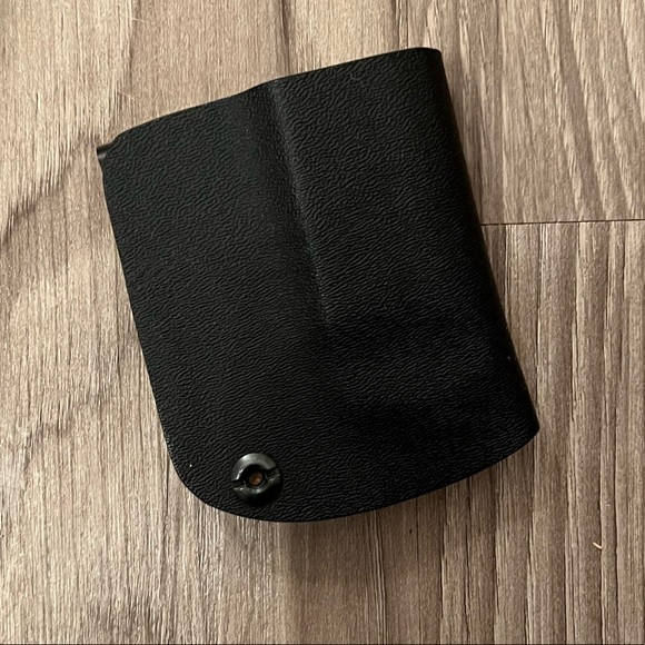 Kydex magazine pouch for 9mm Smith and Wesson Shield magazine - Picture 4 of 4